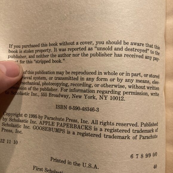 Vintage Book-Goosebumps Revenge of the Lawn Gnomes #34-1996 RL Stine - Picture 2 of 4